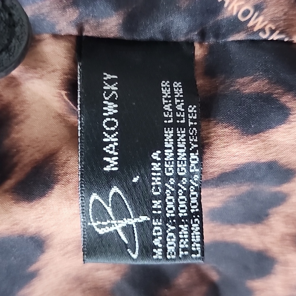 B. Makowsky black leather purse leopard lining - Picture 6 of 12